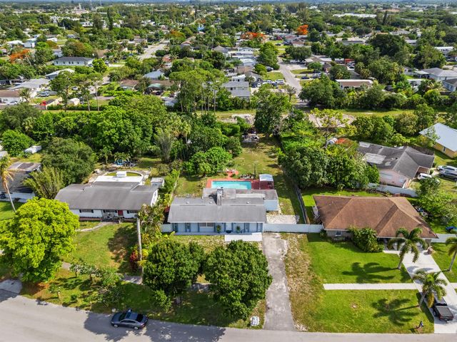 5833 Fair Green Road, West Palm Beach, FL 33417