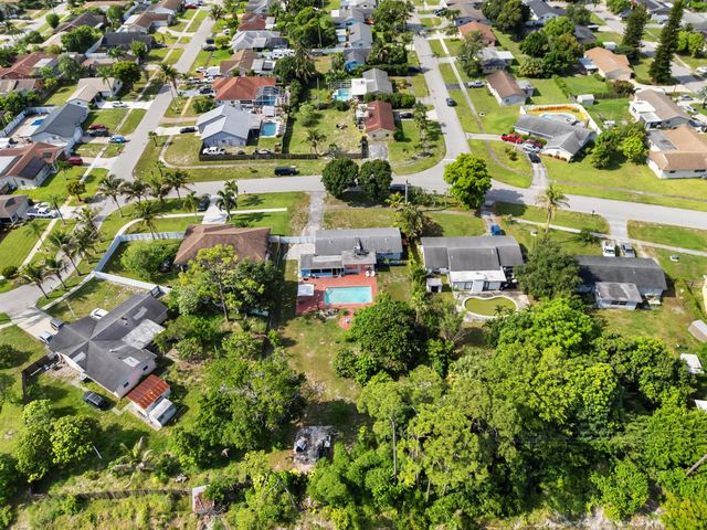 5833 Fair Green Road, West Palm Beach, FL 33417