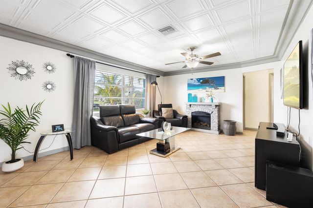 5833 Fair Green Road, West Palm Beach, FL 33417