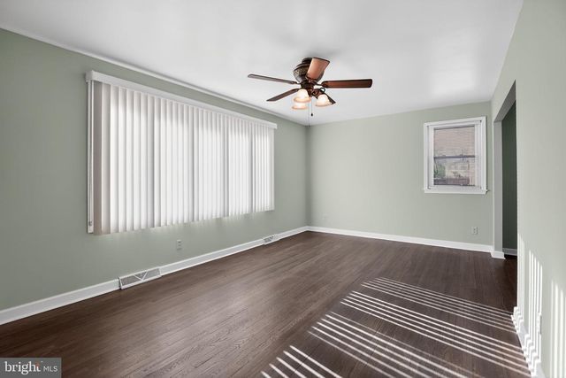 9017 HOLLY AVE, Waldorf, MD 20601