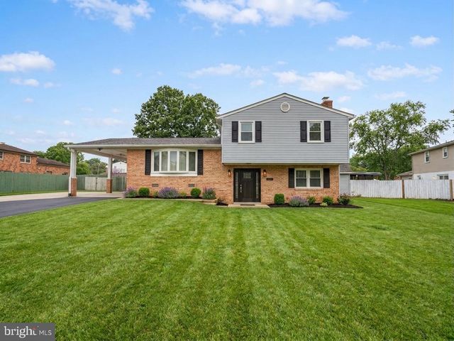 9017 HOLLY AVE, Waldorf, MD 20601