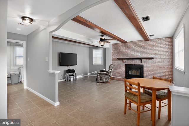 9017 HOLLY AVE, Waldorf, MD 20601