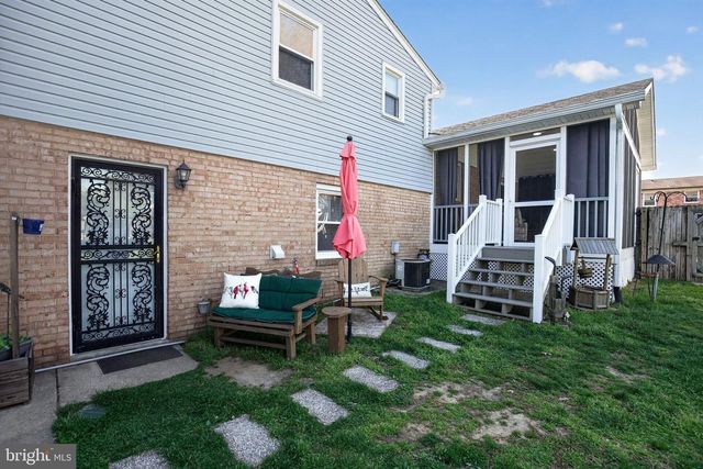 9017 HOLLY AVE, Waldorf, MD 20601