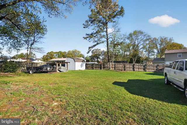9017 HOLLY AVE, Waldorf, MD 20601