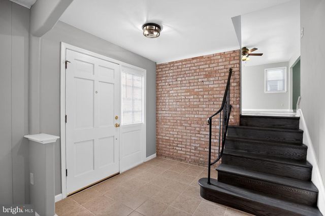 9017 HOLLY AVE, Waldorf, MD 20601