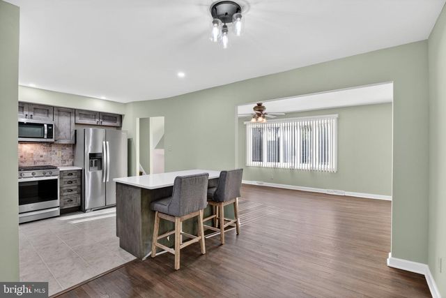 9017 HOLLY AVE, Waldorf, MD 20601