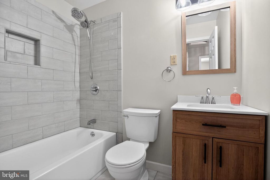 Image 17 of property listing at 9017 HOLLY AVE, Waldorf, MD 20601