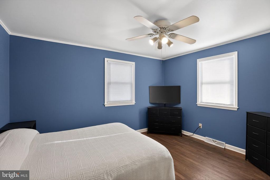 Image 21 of property listing at 9017 HOLLY AVE, Waldorf, MD 20601