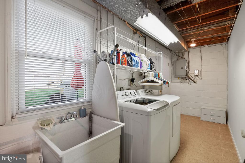 Image 26 of property listing at 9017 HOLLY AVE, Waldorf, MD 20601