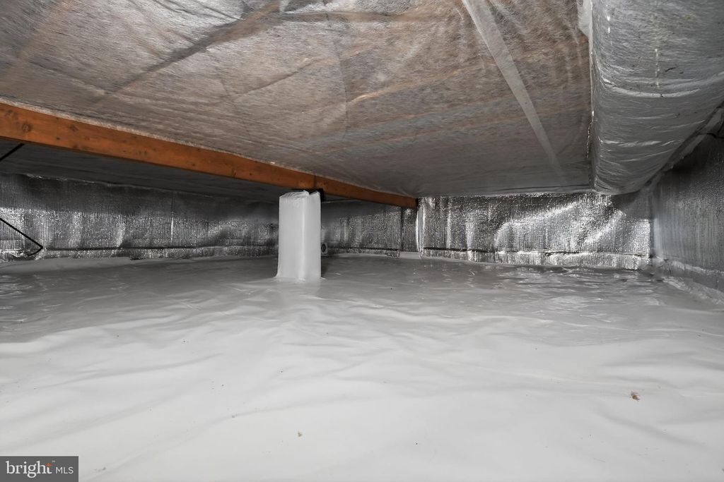 Image 27 of property listing at 9017 HOLLY AVE, Waldorf, MD 20601