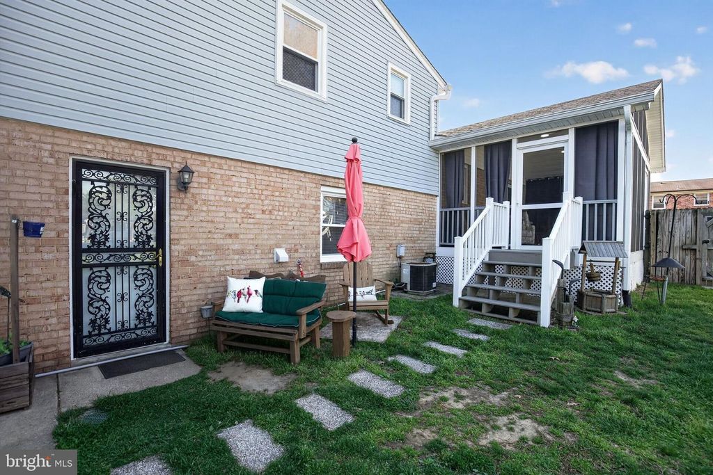 Image 28 of property listing at 9017 HOLLY AVE, Waldorf, MD 20601