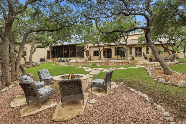 82 Champion Clf, San Antonio, TX 78258