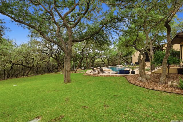 82 Champion Clf, San Antonio, TX 78258
