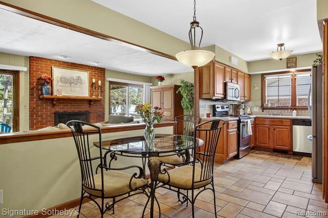 1782 Nantucket Road, Plymouth, MI 48170