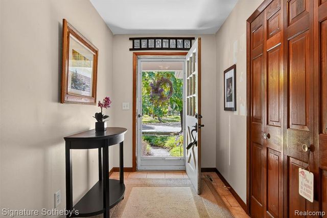 1782 Nantucket Road, Plymouth, MI 48170