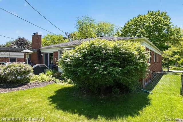 1782 Nantucket Road, Plymouth, MI 48170