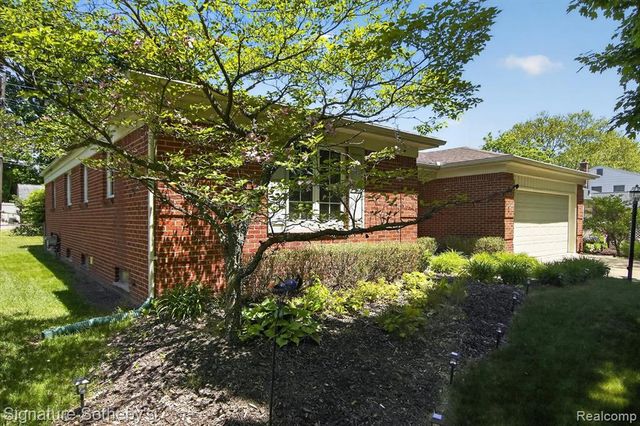 1782 Nantucket Road, Plymouth, MI 48170