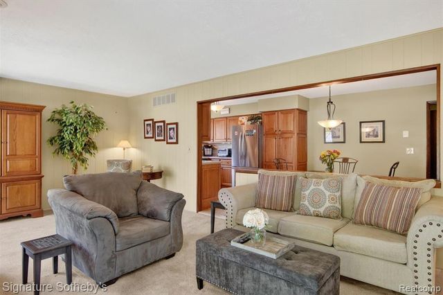 1782 Nantucket Road, Plymouth, MI 48170
