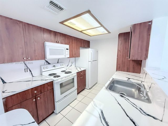 3212 Coral Lake Lane 3212, Coral Springs, FL 33065