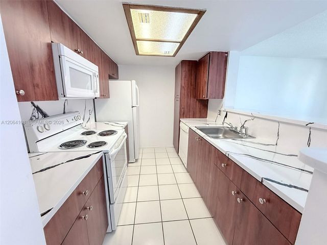 3212 Coral Lake Lane 3212, Coral Springs, FL 33065