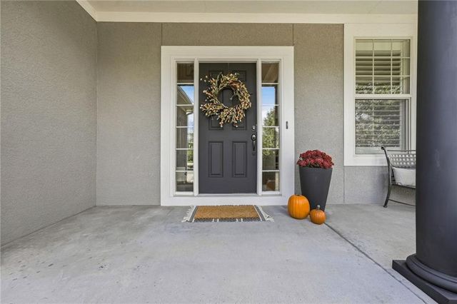 9014 W 158TH Terrace, Overland Park, KS 66221