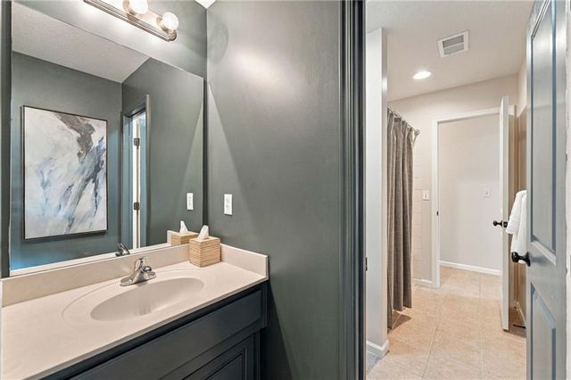 9014 W 158TH Terrace, Overland Park, KS 66221