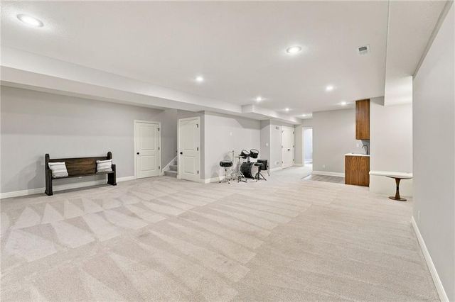 9014 W 158TH Terrace, Overland Park, KS 66221