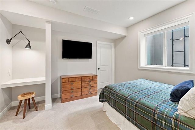 9014 W 158TH Terrace, Overland Park, KS 66221