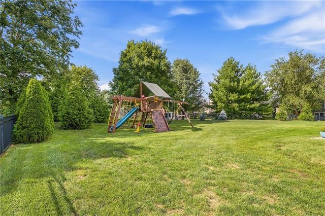 9014 W 158TH Terrace, Overland Park, KS 66221