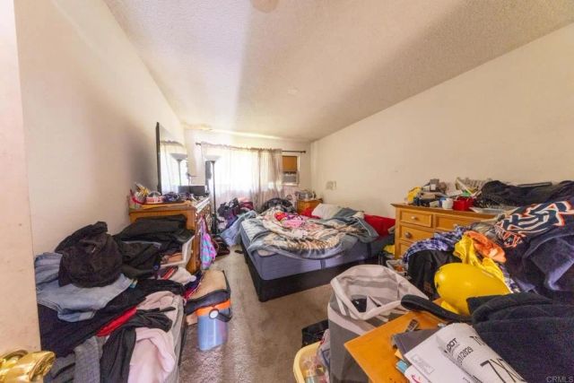 1109 E Lexington, El Cajon, CA 92019