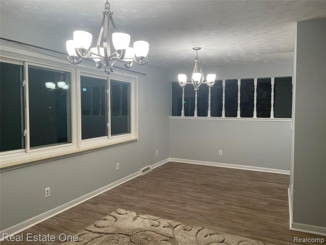1910 Harwood Drive, Oxford, MI 48371