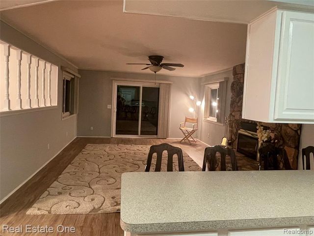 1910 Harwood Drive, Oxford, MI 48371