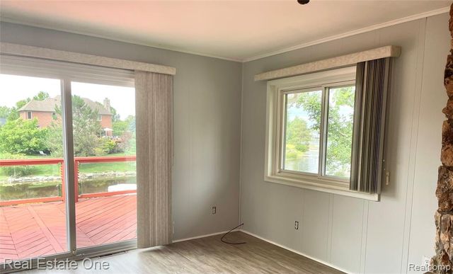 1910 Harwood Drive, Oxford, MI 48371