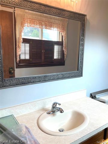 1910 Harwood Drive, Oxford, MI 48371