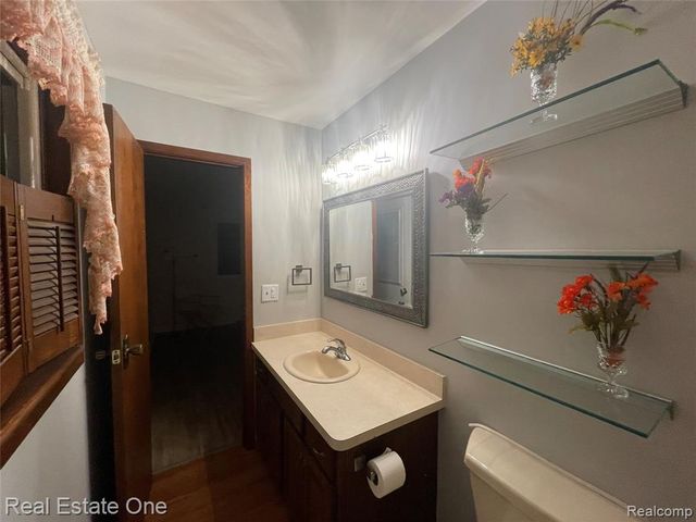 1910 Harwood Drive, Oxford, MI 48371