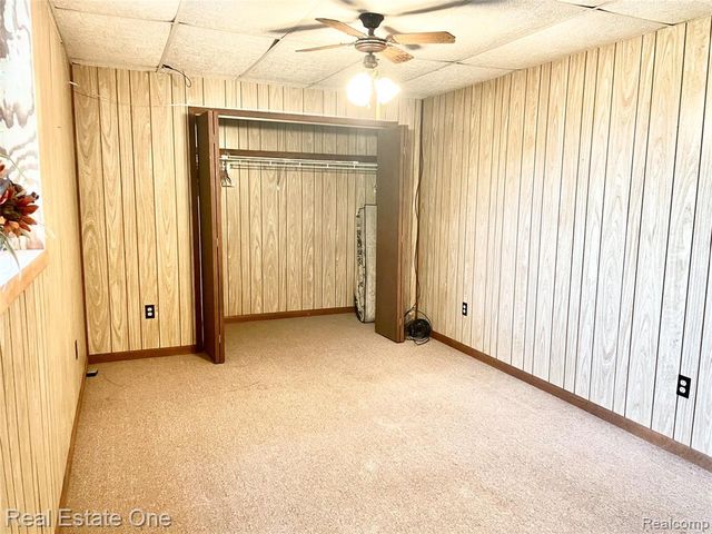 1910 Harwood Drive, Oxford, MI 48371