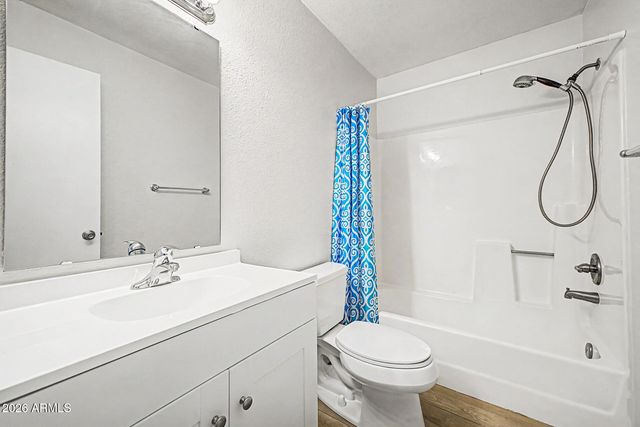 517 W DUKE Drive, Tempe, AZ 85283