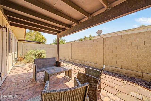 517 W DUKE Drive, Tempe, AZ 85283