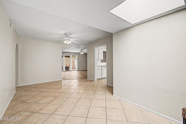 517 W DUKE Drive, Tempe, AZ 85283