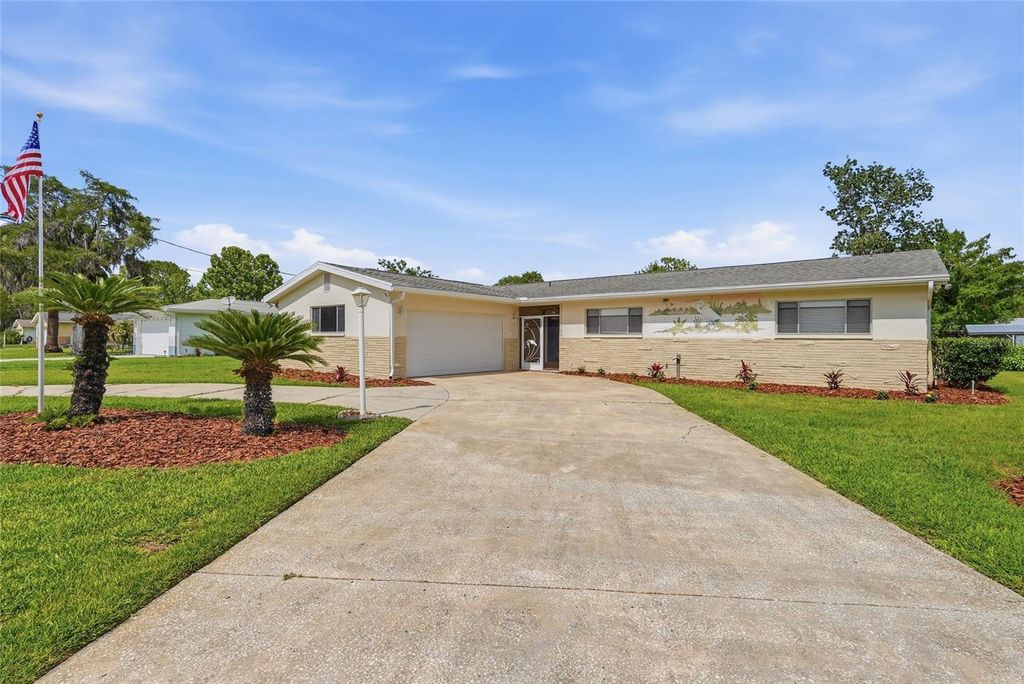 1401 SE PARADISE AVENUE, Crystal River, FL 34429
