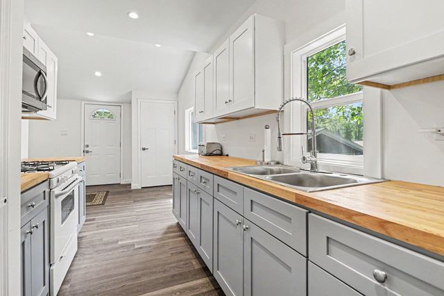 93402 Lee Street, Keeler Twp, MI 49047
