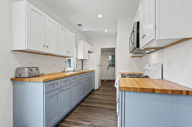 93402 Lee Street, Keeler Twp, MI 49047