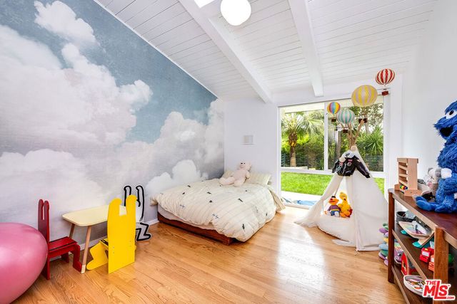 1737 N Beverly Drive, Beverly Hills, CA 90210