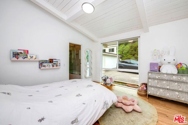 1737 N Beverly Drive, Beverly Hills, CA 90210