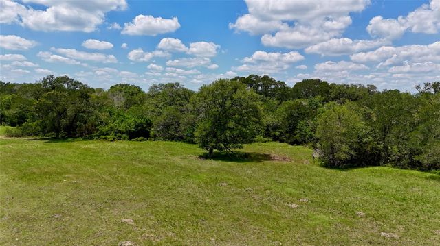 3703 Muehr Road, Weimar, TX 78962