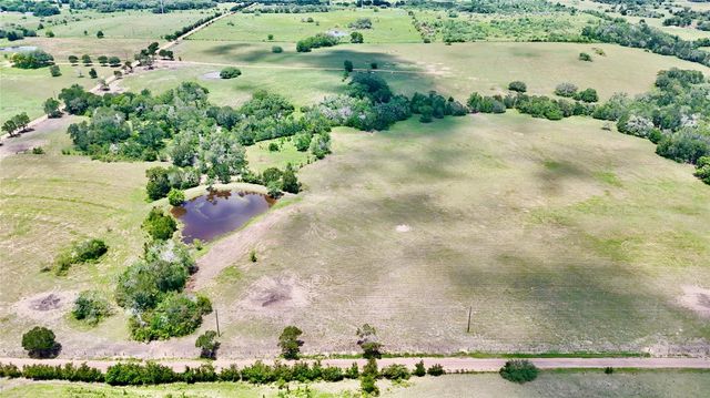 3703 Muehr Road, Weimar, TX 78962