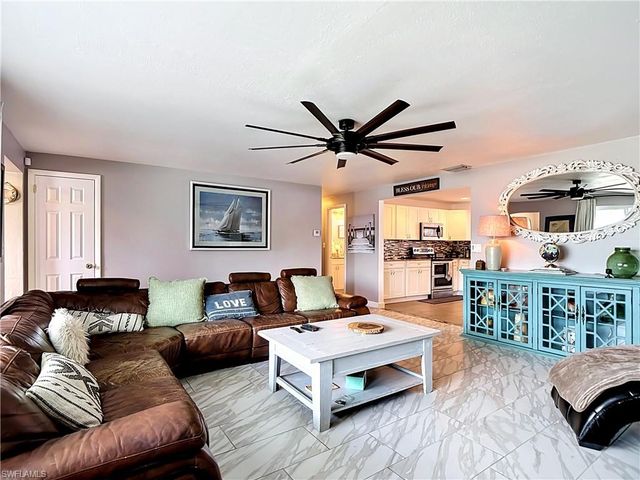 2212 Crystal DR, Fort Myers, FL 33907