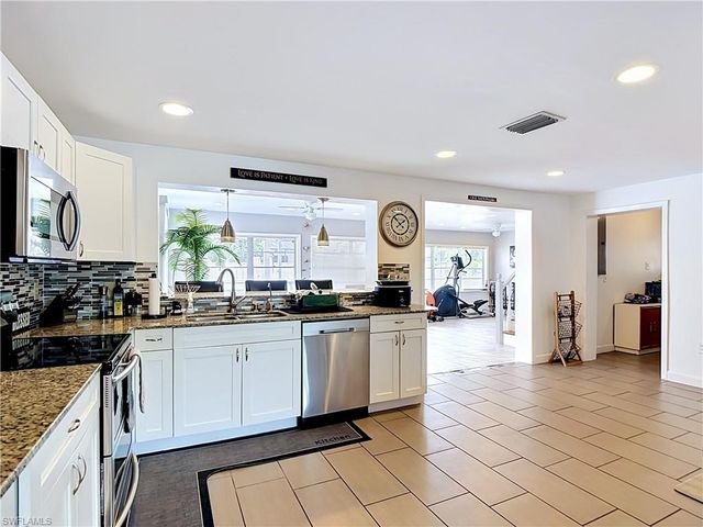 2212 Crystal DR, Fort Myers, FL 33907