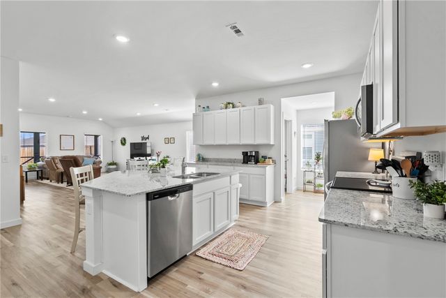 2009 N Fleetwood Lane, Siloam Springs, AR 72761