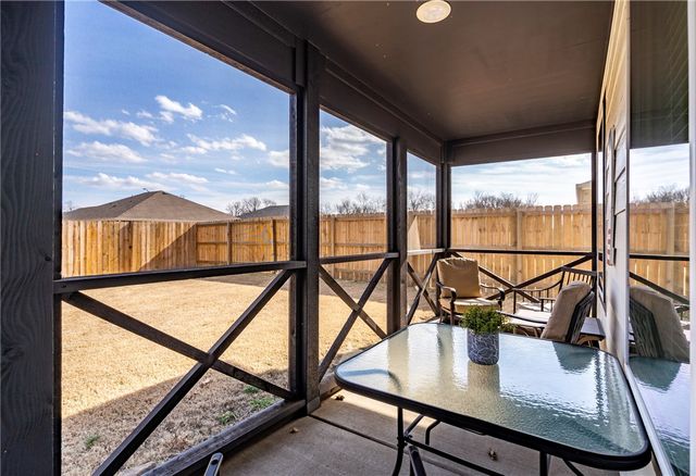 2009 N Fleetwood Lane, Siloam Springs, AR 72761